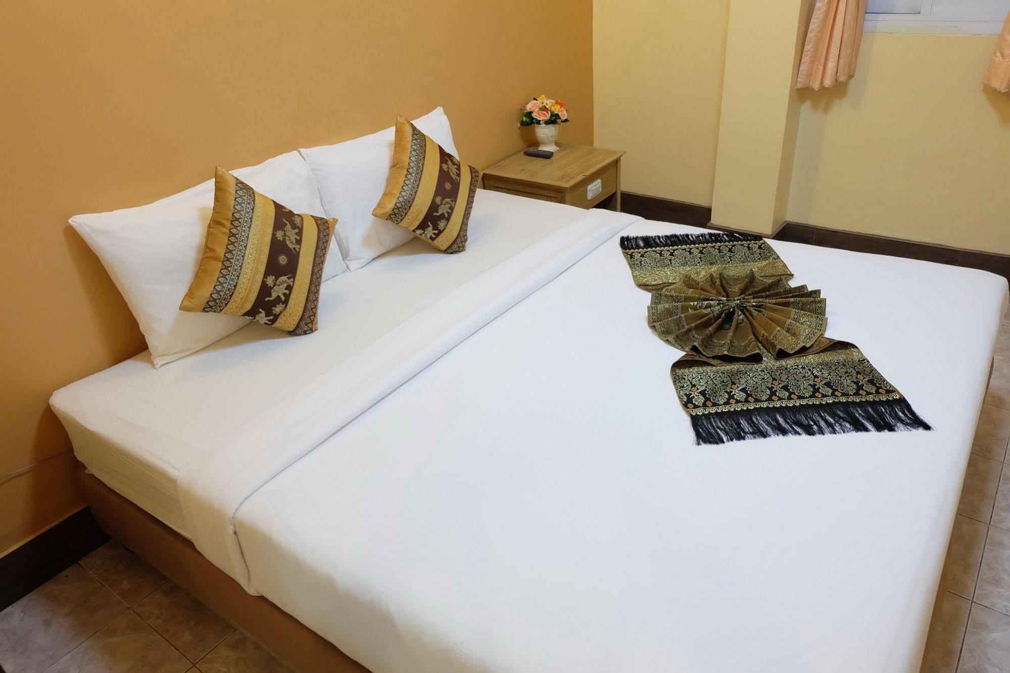 Thai Cozy House - SHA certified Bangkok Zewnętrze zdjęcie